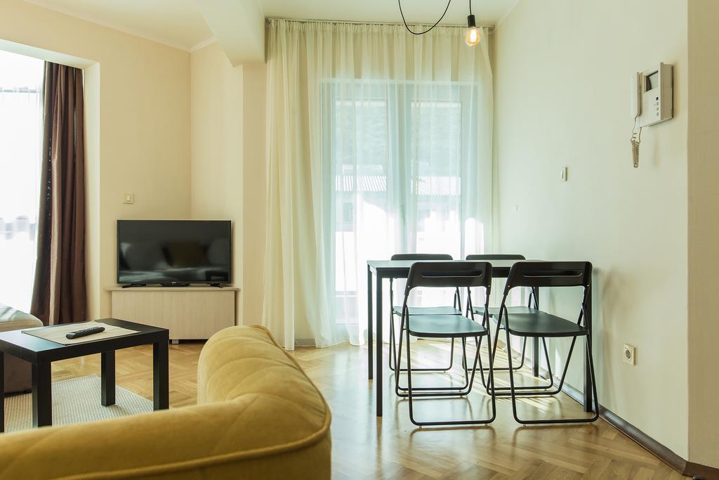 Flat Fortunella Apartment บุดวา ภายนอก รูปภาพ