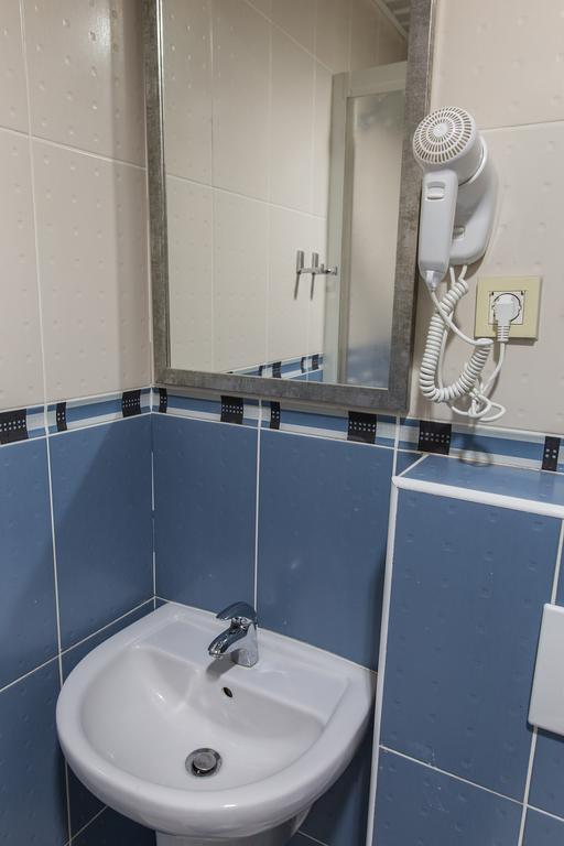 Flat Fortunella Apartment บุดวา ภายนอก รูปภาพ